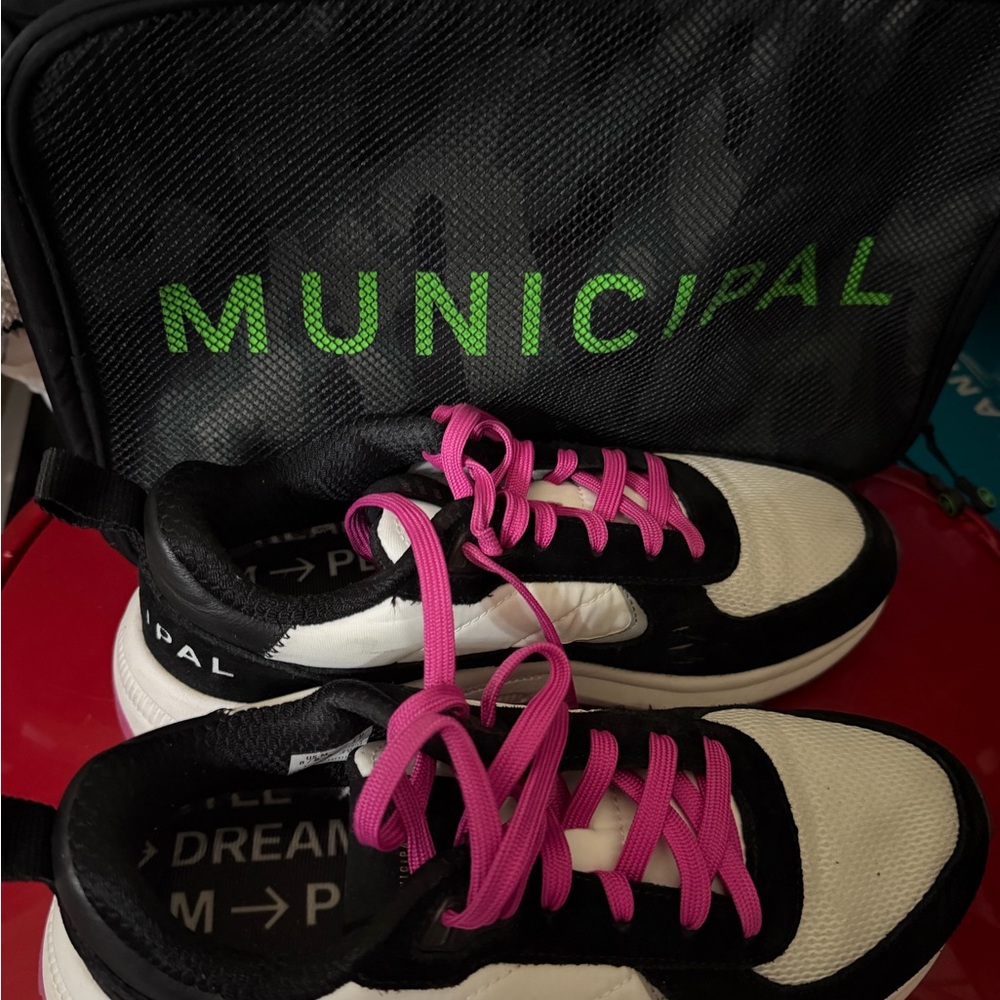 Municipal Black & White Sneakers with Pink Laces